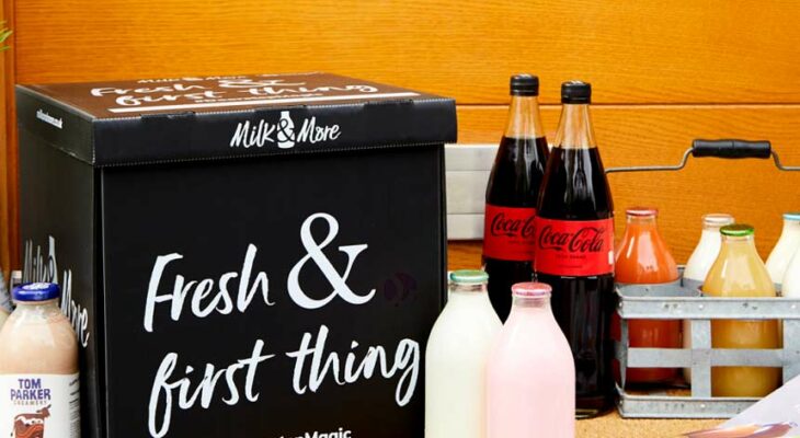 بسته بندی محصولات CoCa-Cola و Milk & More در بطری‌های شیشه‌ای چندبار مصرف