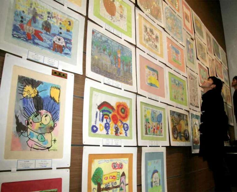 فراخوان نمایشگاه نقاشی کودک و نوجوان در گالری آسمان برج آزادی